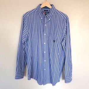 Chaps Men's Easy Care Long Sleeve Button Up Shirt